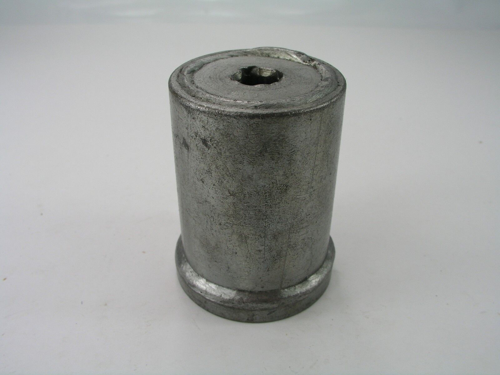 Front Wheel Bearing Locknut Wrench, Ford GM International Main Image Front Wheel Bearing Locknut Socket Wrench, Ford GM International - Image 1