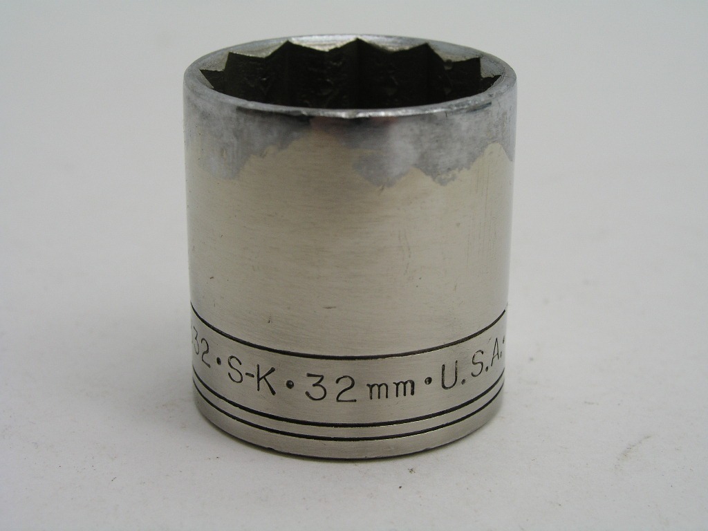 OLYMPUS DIGITAL CAMERA 32mm 1/2" Drive 12pt Socket SK 40332 Small Logo - Image 1